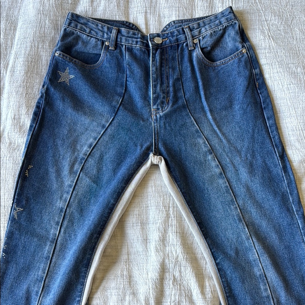 Women’s Blue Jeans with Star Accents and Wide‎ flare